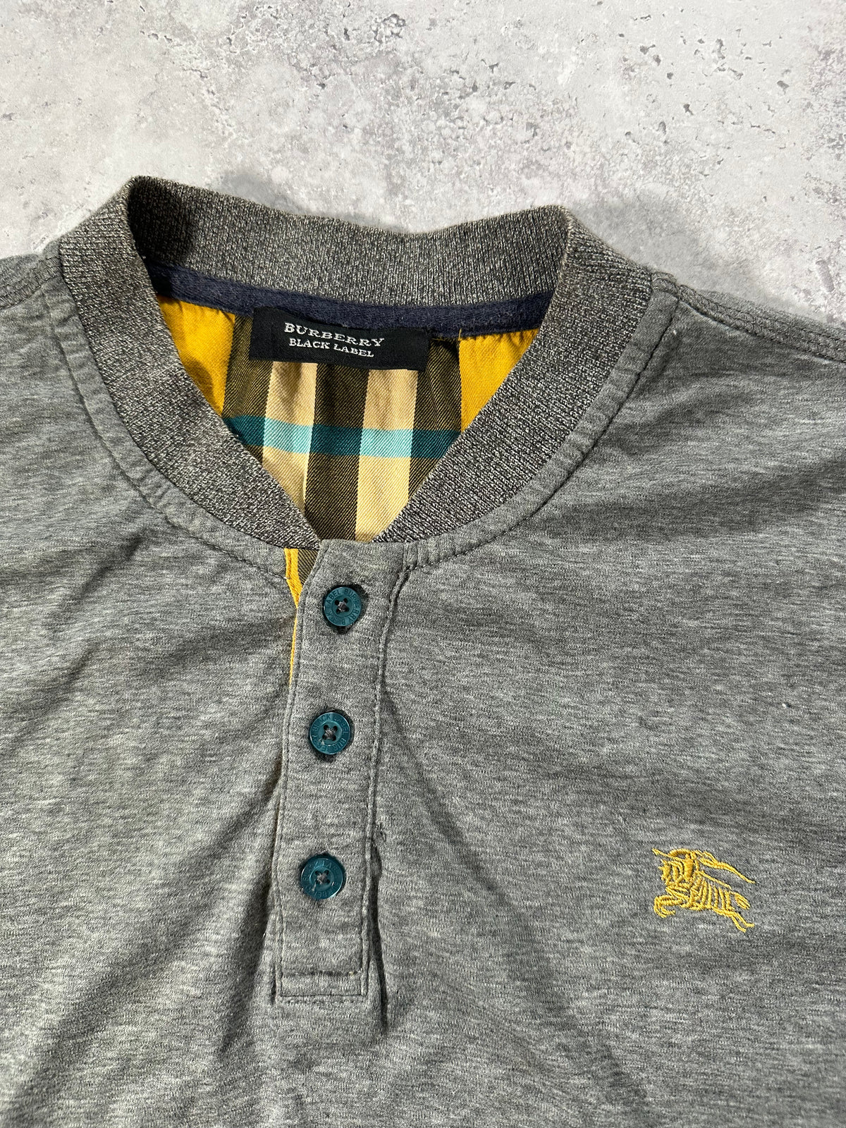 Burberry Black Label 2007 Nova Check Henley Tshirt (4 - L)