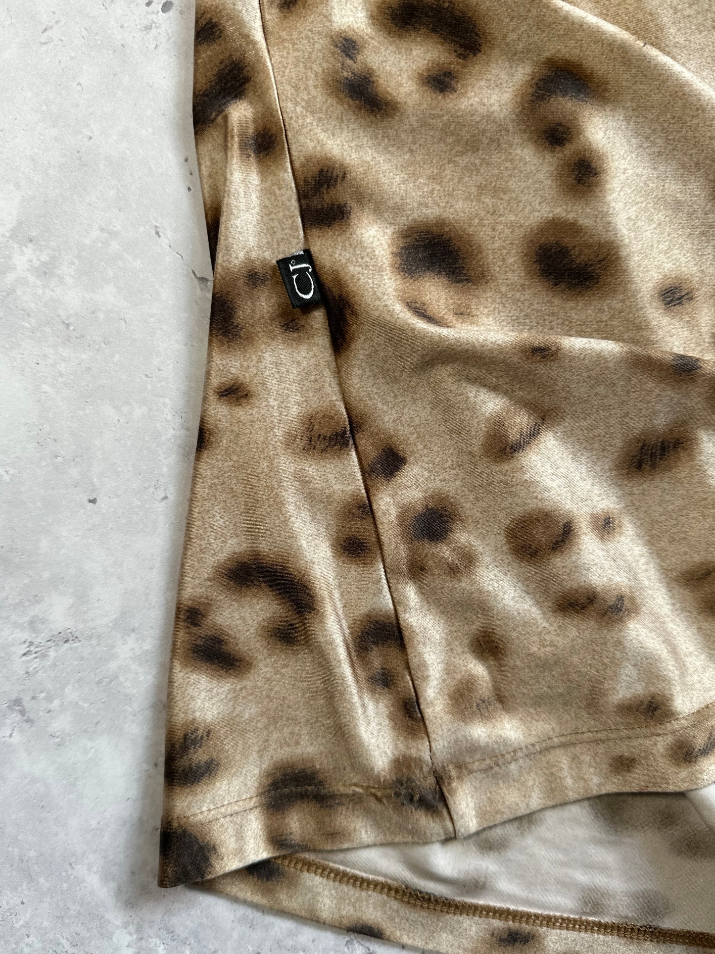 Roberto Cavalli 2000s Leopard Print Stretch Longsleeve Tshirt (M)