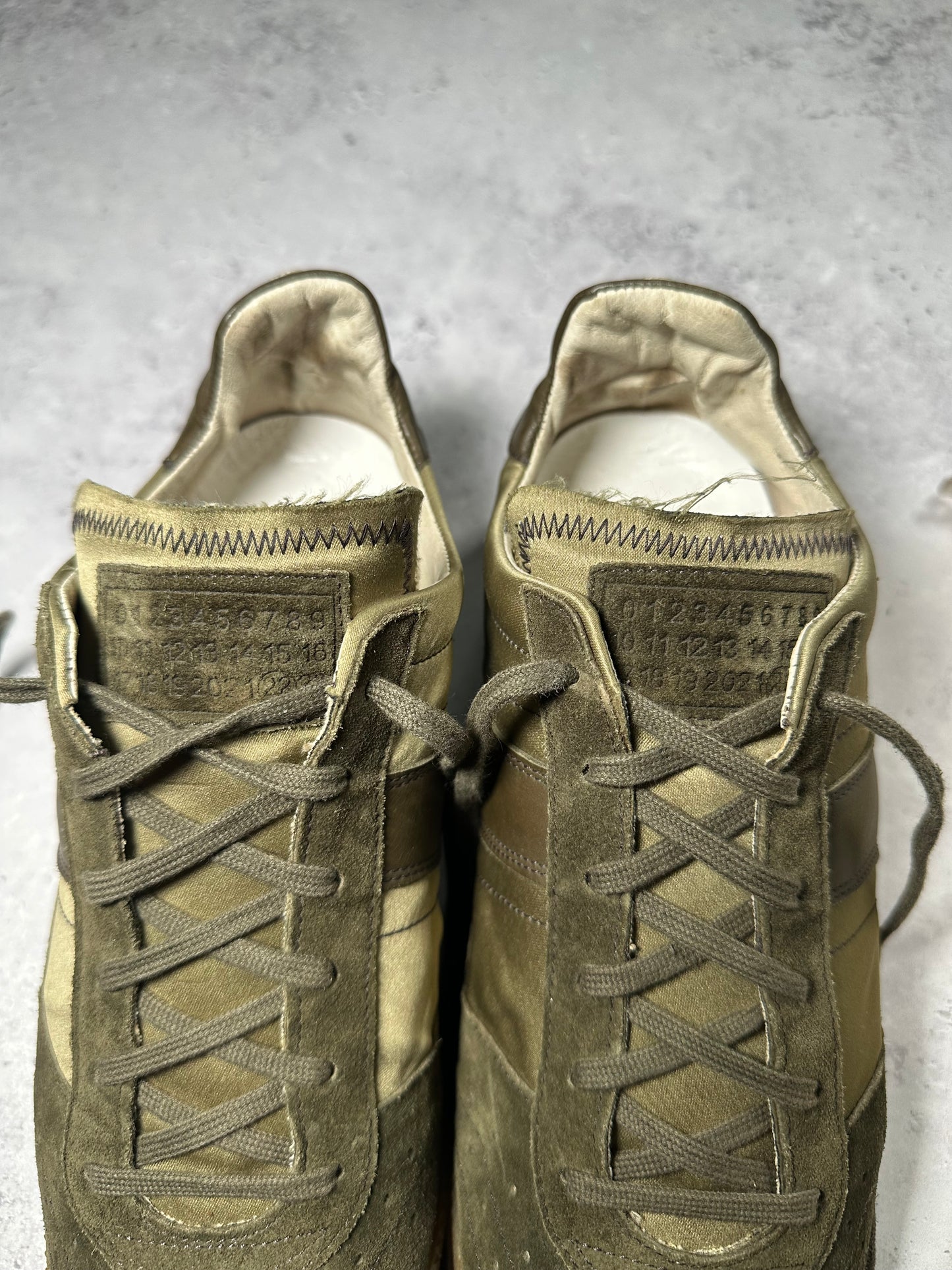 *Rare* Maison Martin Margiela SS2006 GAT Low Sneakers (EU41 / UK7 / US 8)