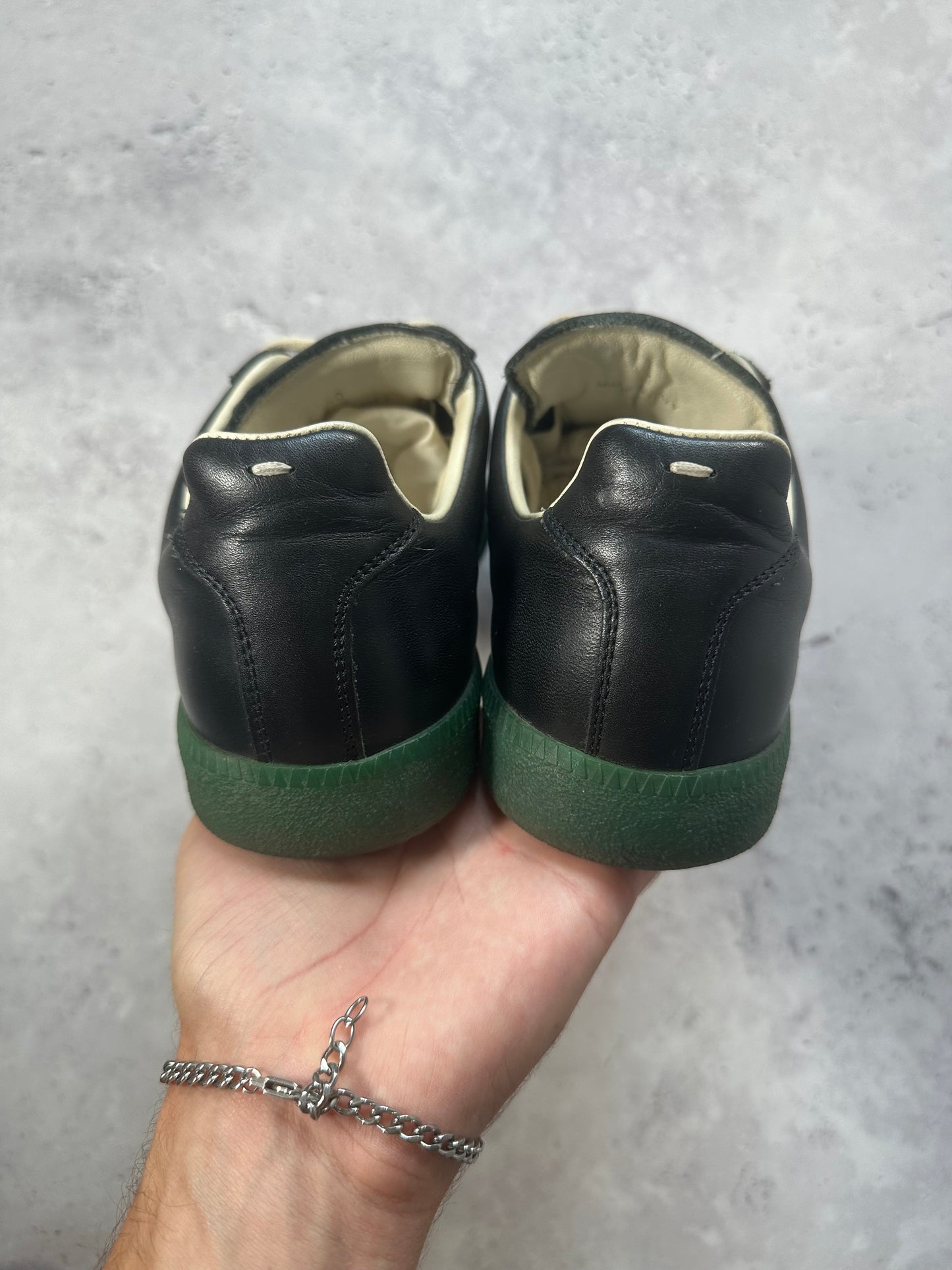 Maison Margiela GAT Low Black Leather Sneakers (EU40)
