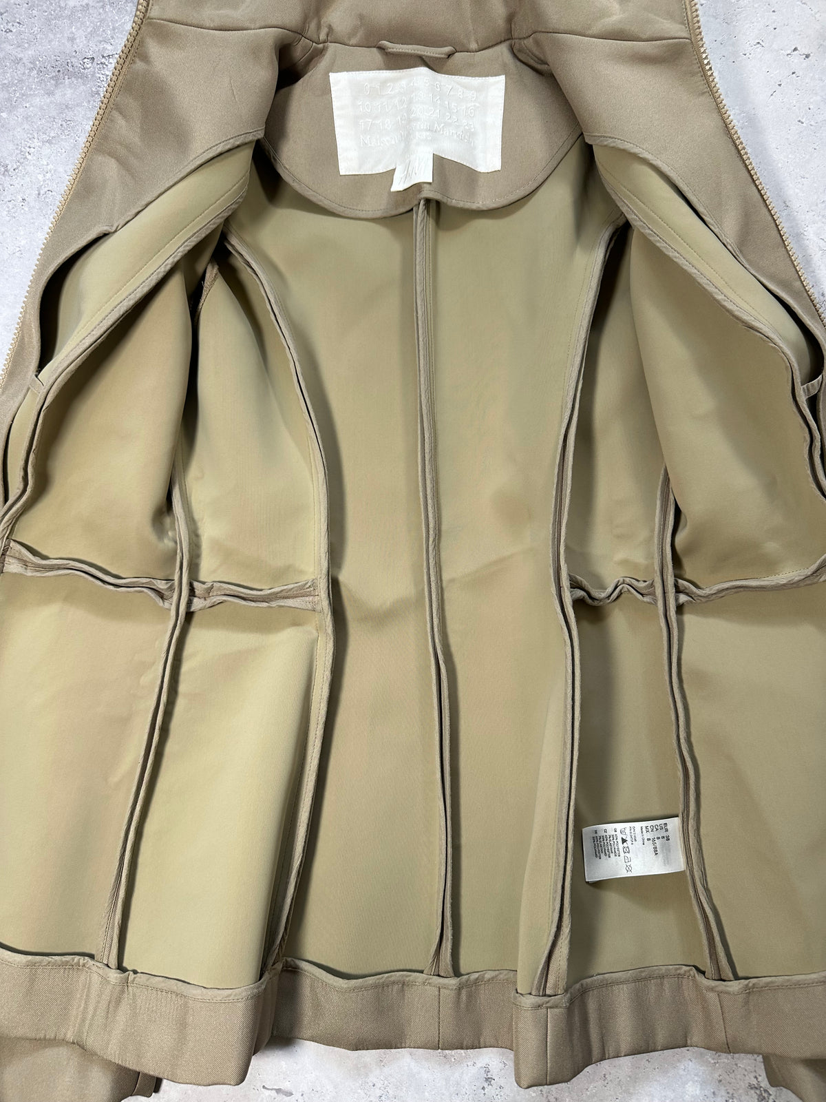 Maison Margiela x H&M Sculpted Technical Mannequin Jacket (EU38,S)
