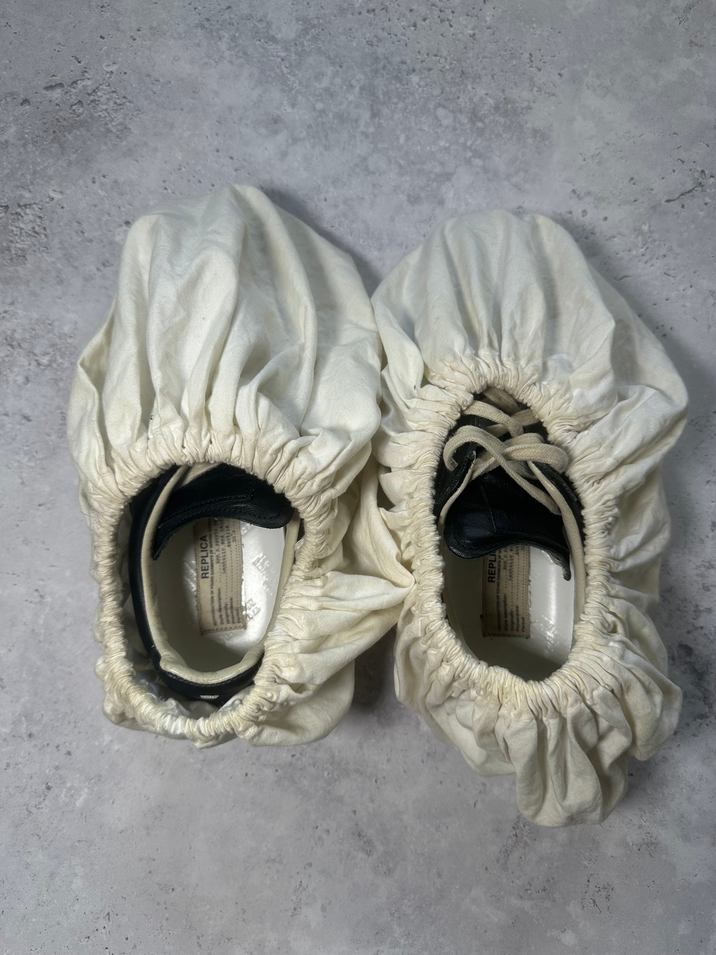 Maison Margiela GAT Low Black Leather Sneakers (EU40)
