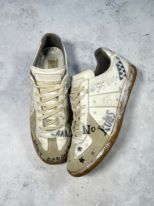Maison Margiela 2020 Vintage Graffiti GAT Low Sneakers (EU41 / UK7 / US8, Insole Measures 27cm)
