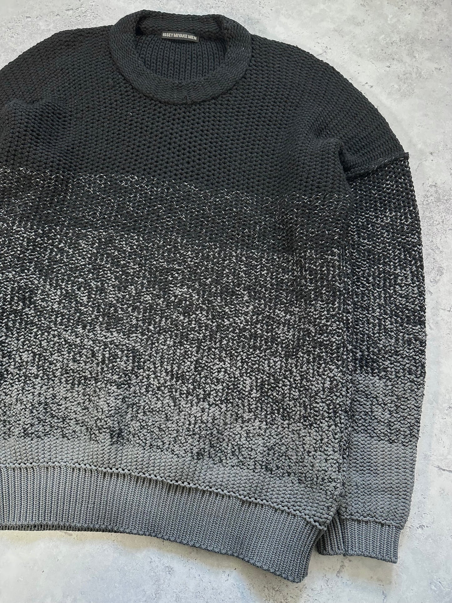 Issey Miyake AW2019 Cozy Zen Gradient Sweatshirt (L)