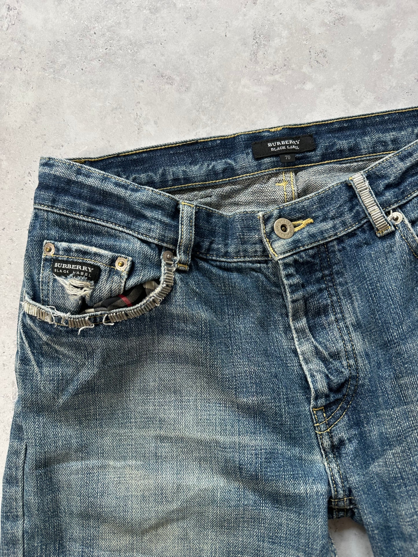Burberry Black Label 2007 Pocket Check Studded Clawmark Jeans (W29)
