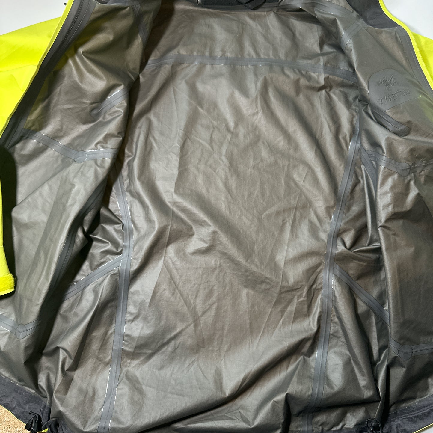 Arc’teryx Zeta SL Neon / Lime Green Goretex Jacket