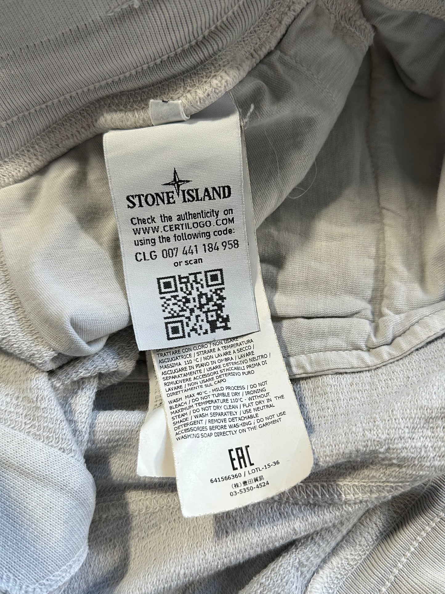 Stone Island Cotton Pocket Shorts in Cream (W30)