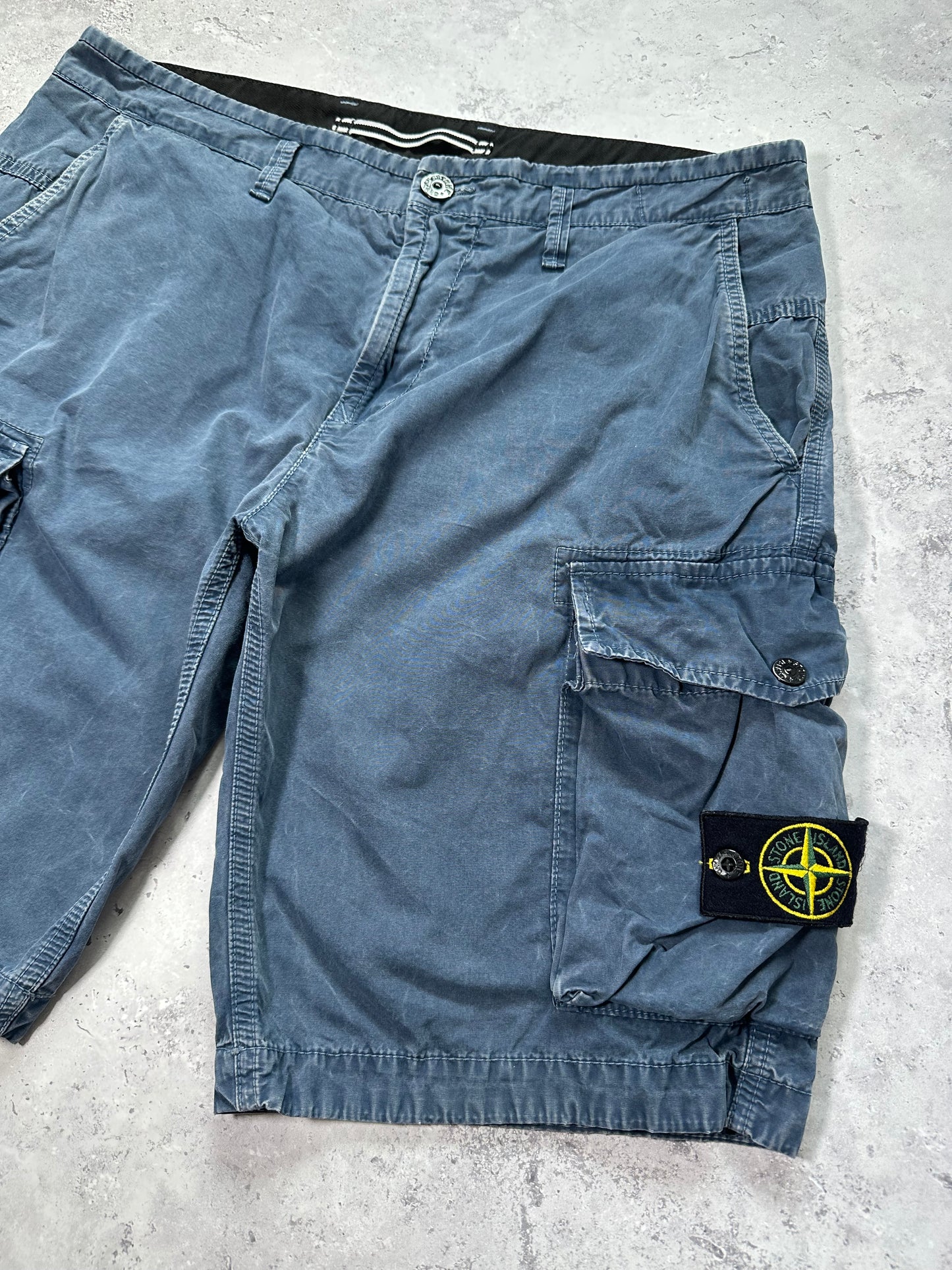 Stone Island Cargo Cotton Canvas Shorts in Blue (W34-35”)