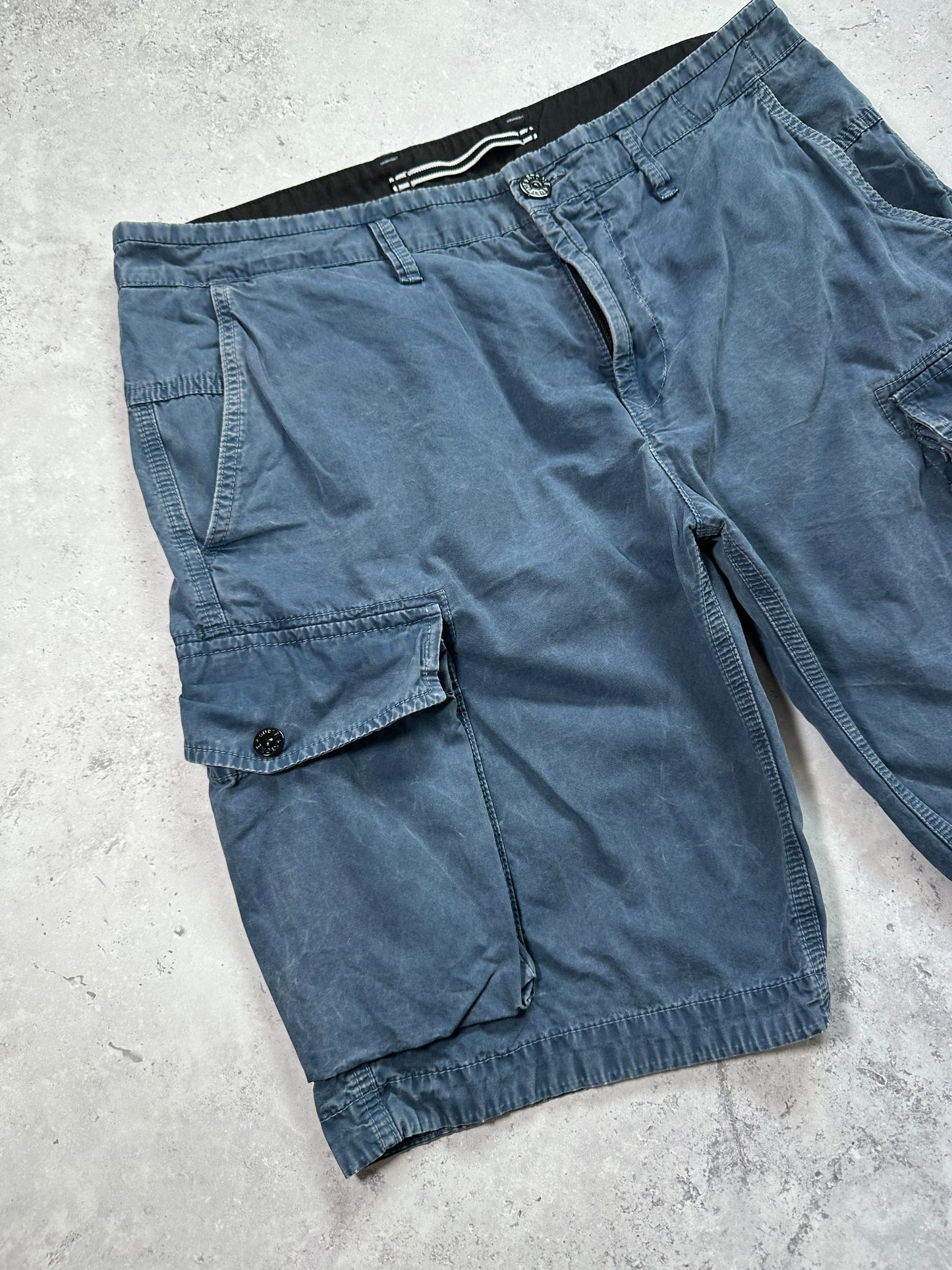 Stone Island Cargo Cotton Canvas Shorts in Blue (W34-35”)