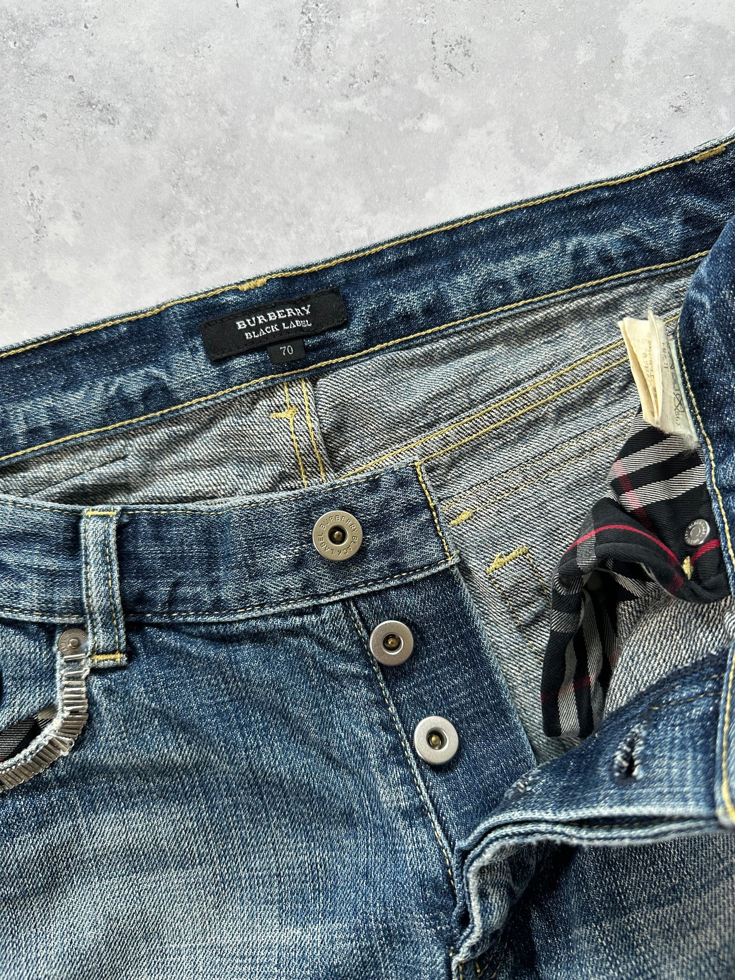 Burberry Black Label 2007 Pocket Check Studded Clawmark Jeans (W29)
