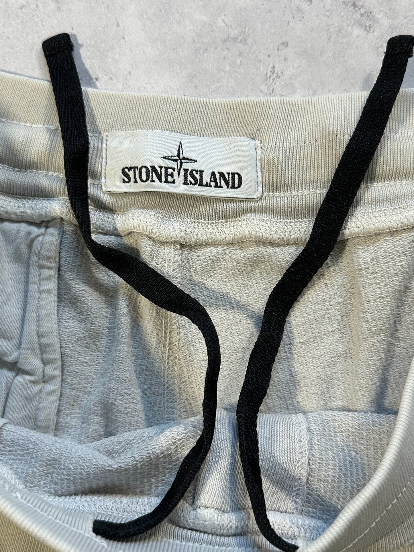 Stone Island Cotton Pocket Shorts in Cream (W30)