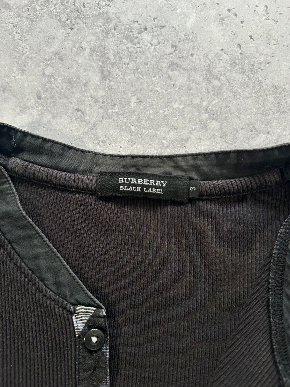 Burberry Black Label 2009 Ribbed Cotton Longsleeve Henley Tshirt (M)