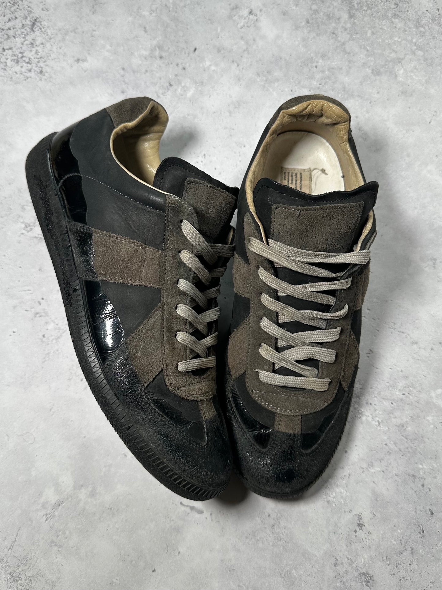 Maison Margiela Dipped Paint GAT Low Sneakers (EU 41 / UK 7-7.5 / US 8-8.5)