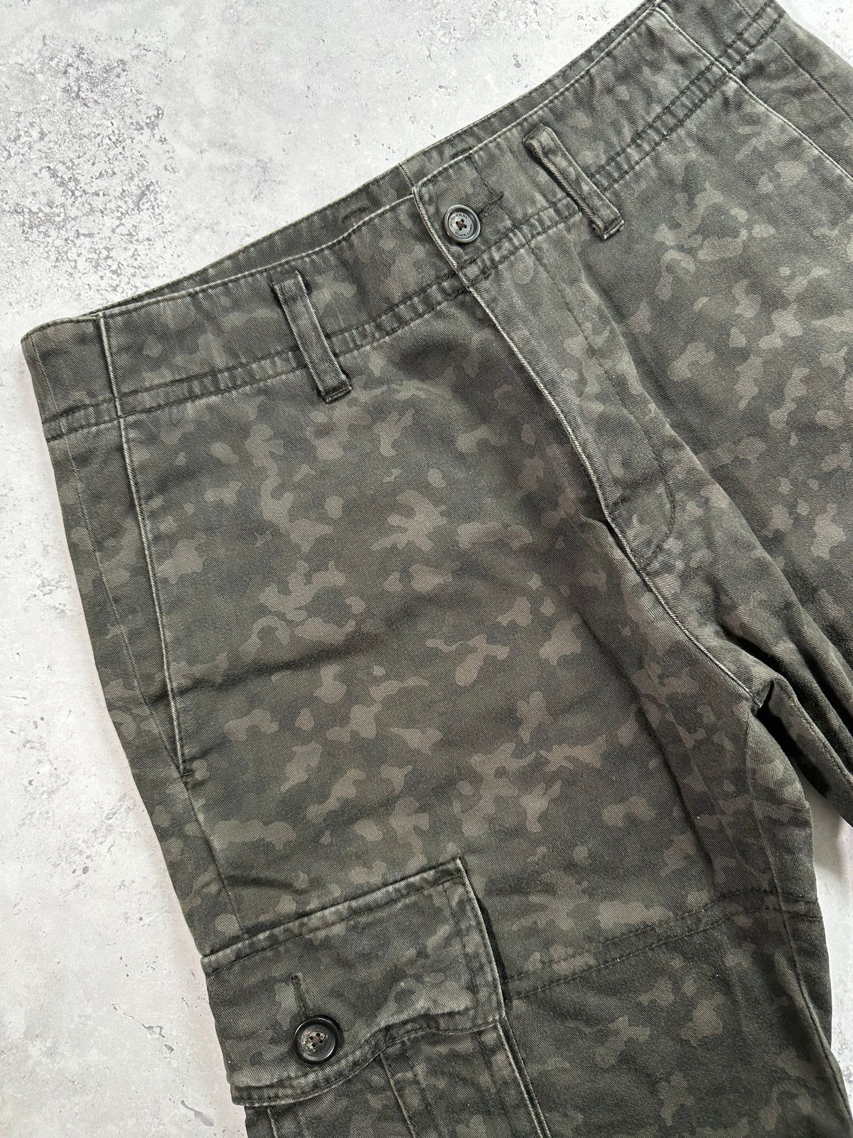 Burberry Black Label 2010 Woodland Camo Shorts (Waist 30” / 76cm)