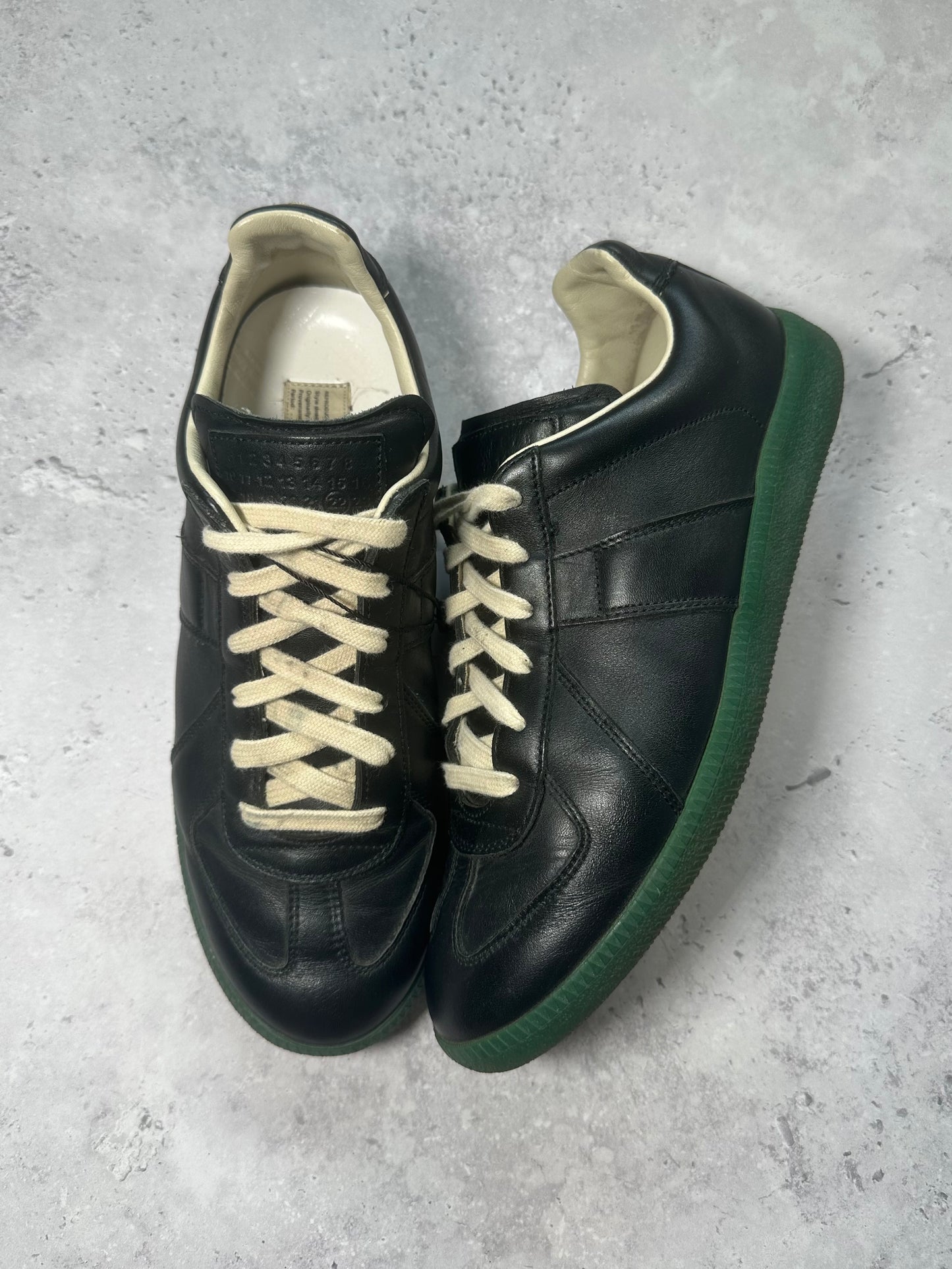 Maison Margiela GAT Low Black Leather Sneakers (EU40)