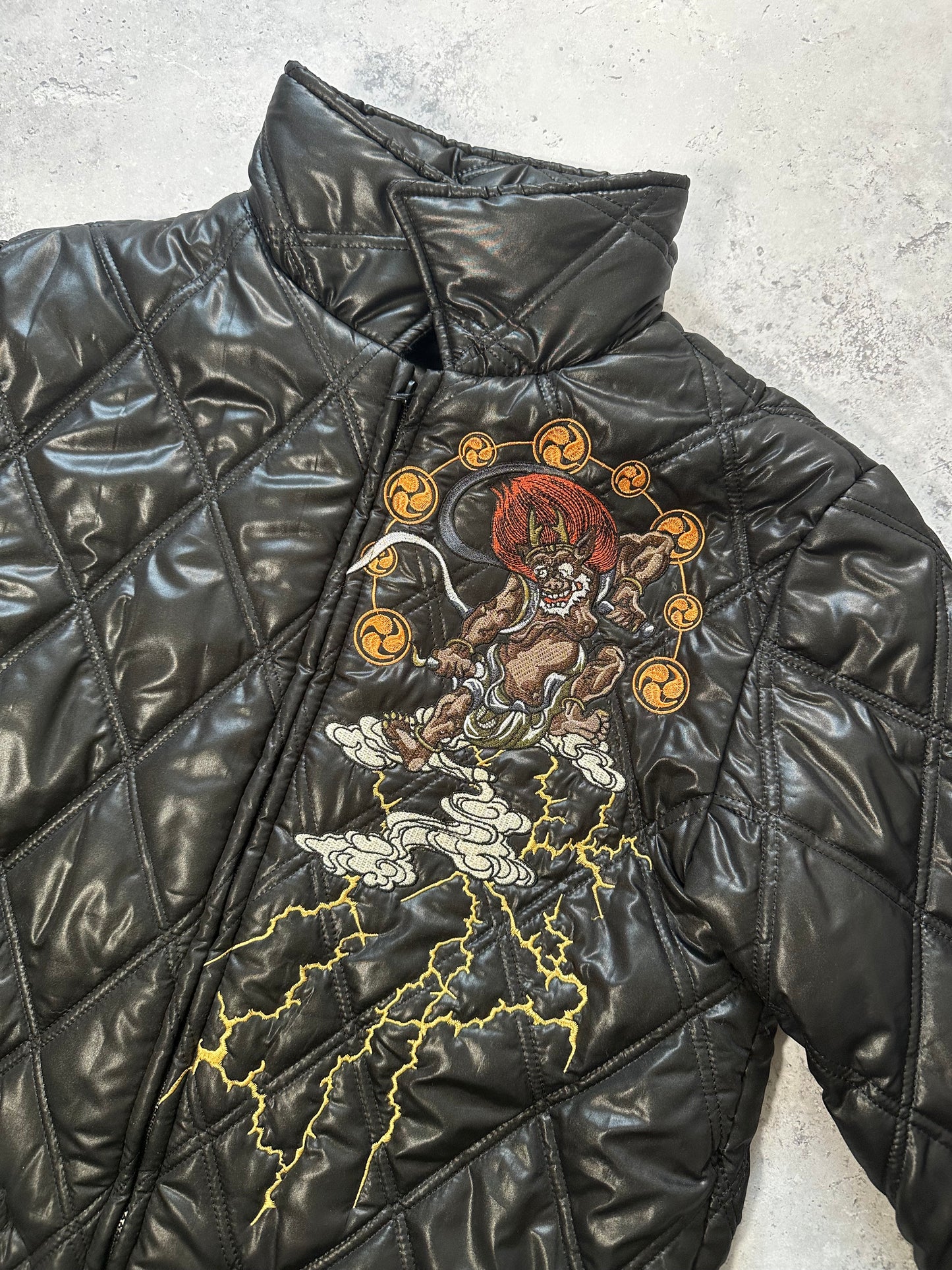 Flying Dragon Hiryu Embroidery Diamond Stitch Puffer Jacket (M)