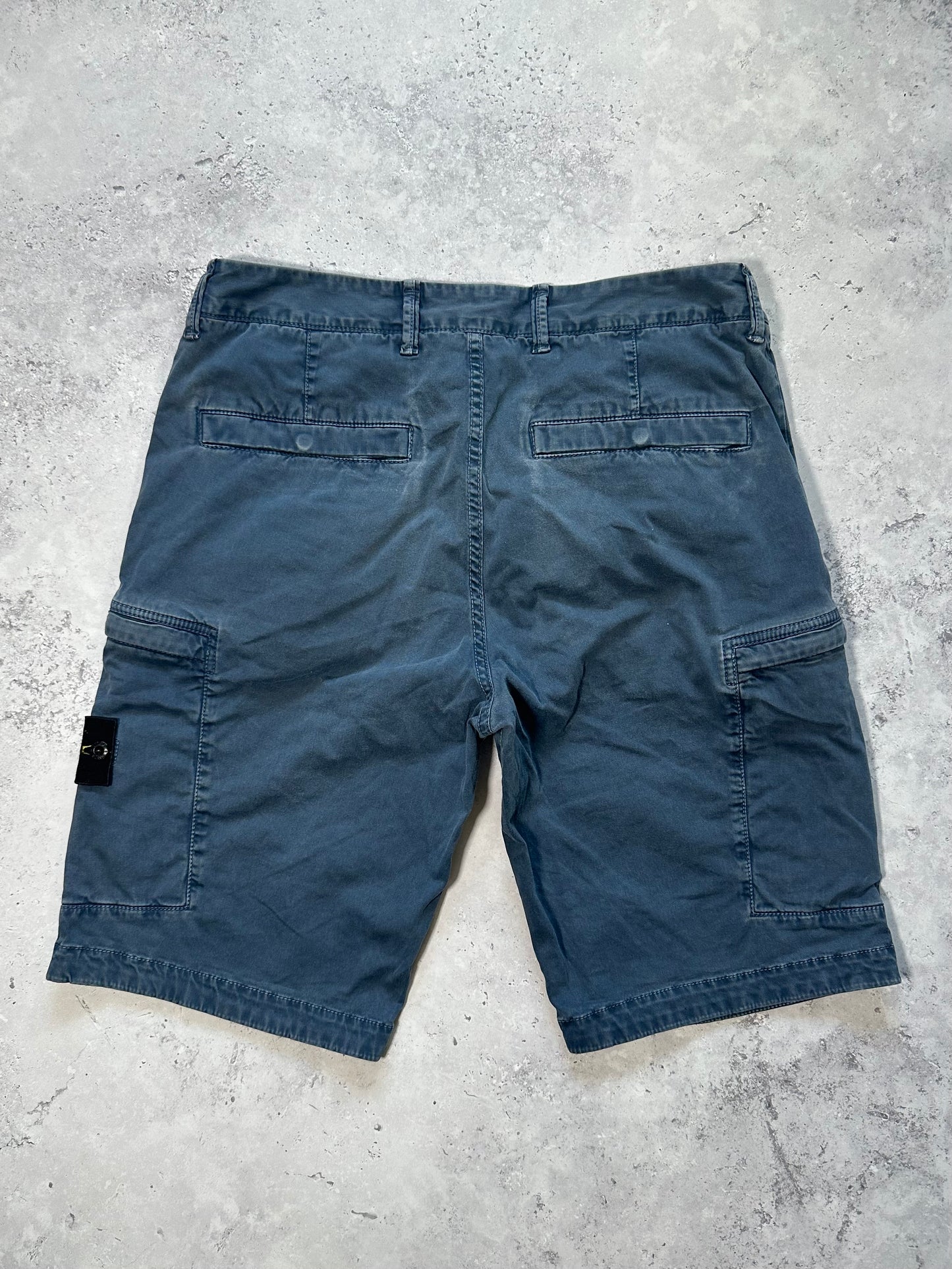 Stone Island Cargo Cotton Canvas Shorts in Blue (W31-32)
