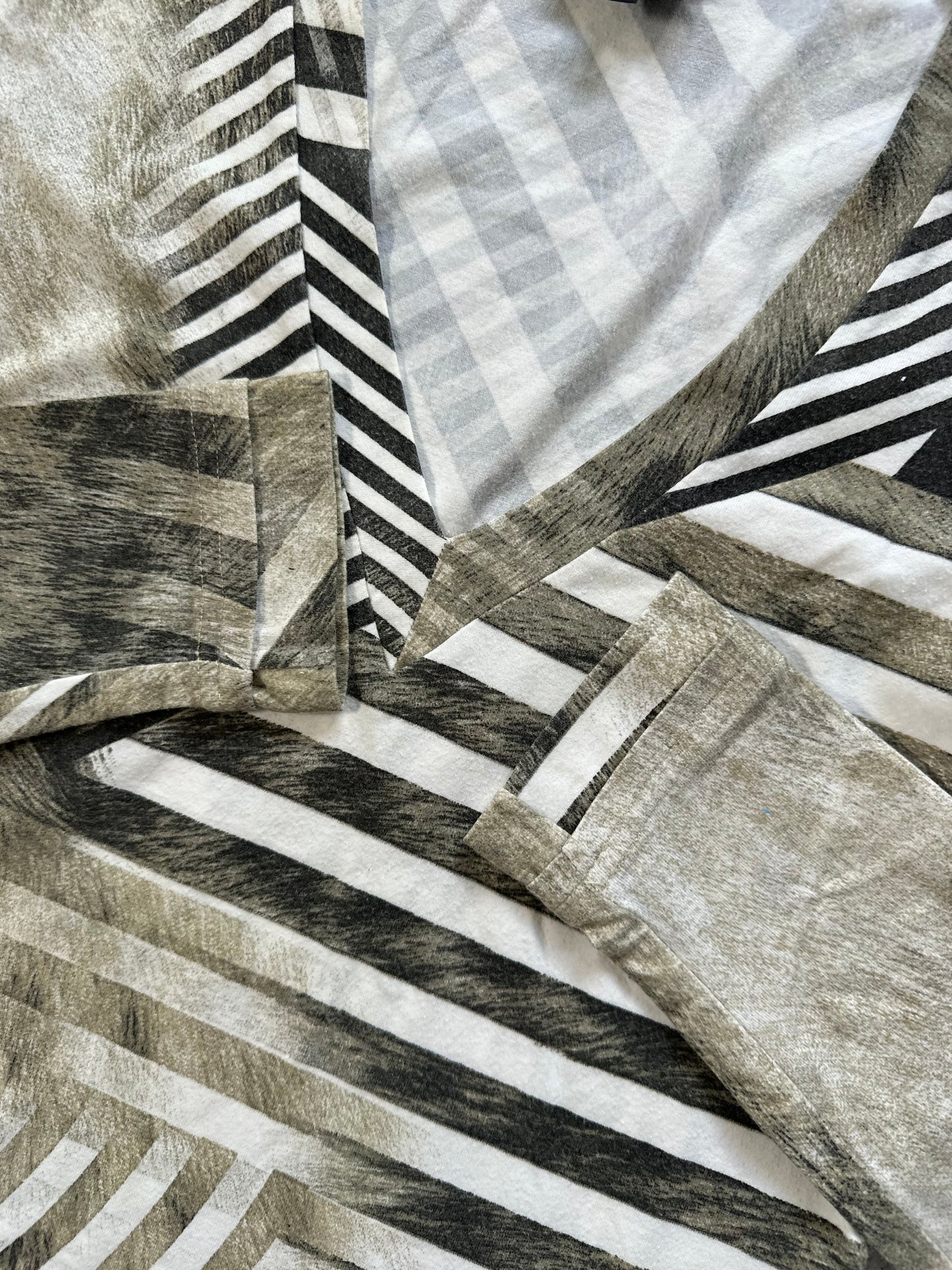 Roberto Cavalli 2000s Optical Stripe Animal Print Longsleeve Tshirt (S)