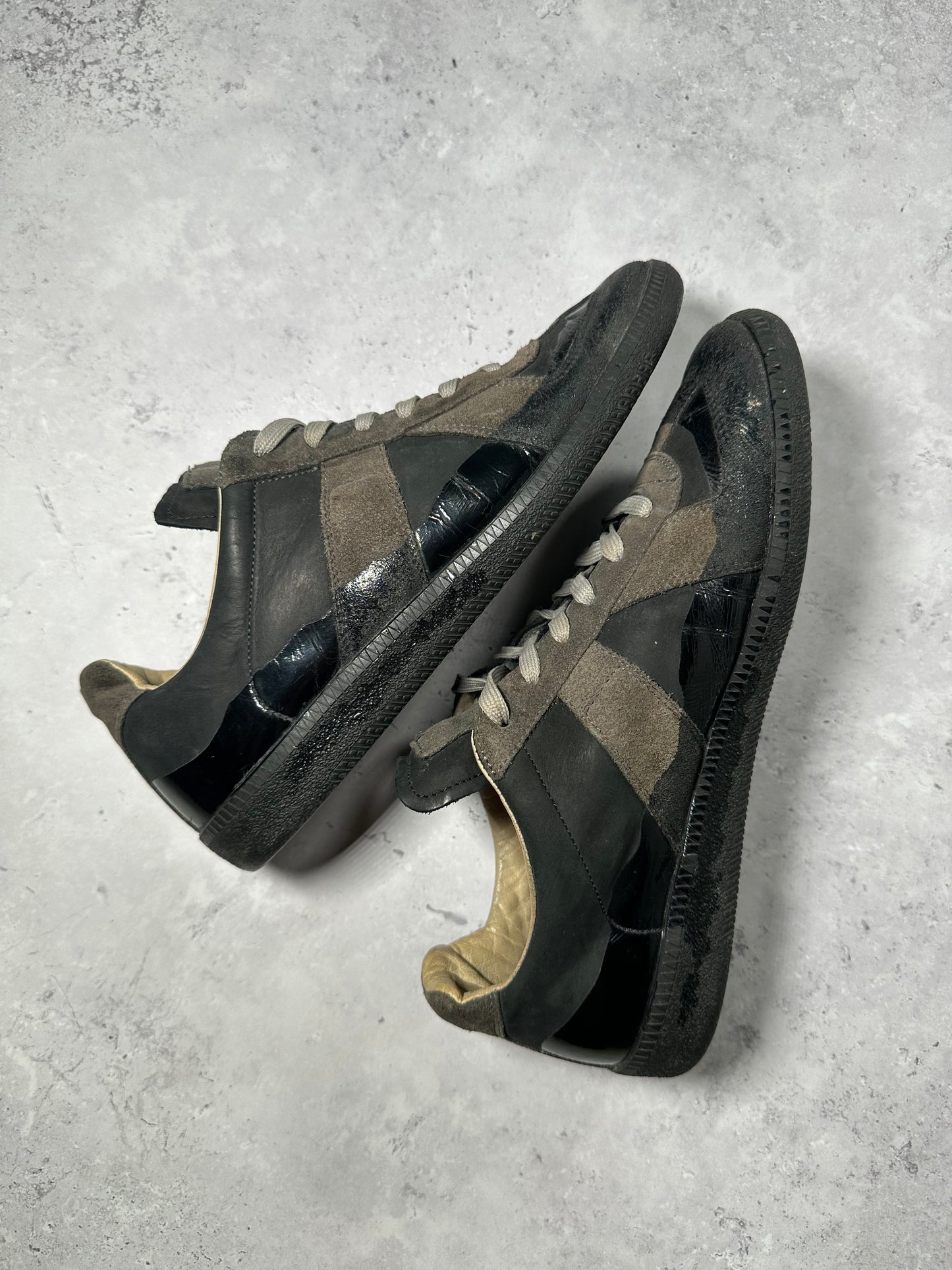 Maison Margiela Dipped Paint GAT Low Sneakers (EU 41 / UK 7-7.5 / US 8-8.5)