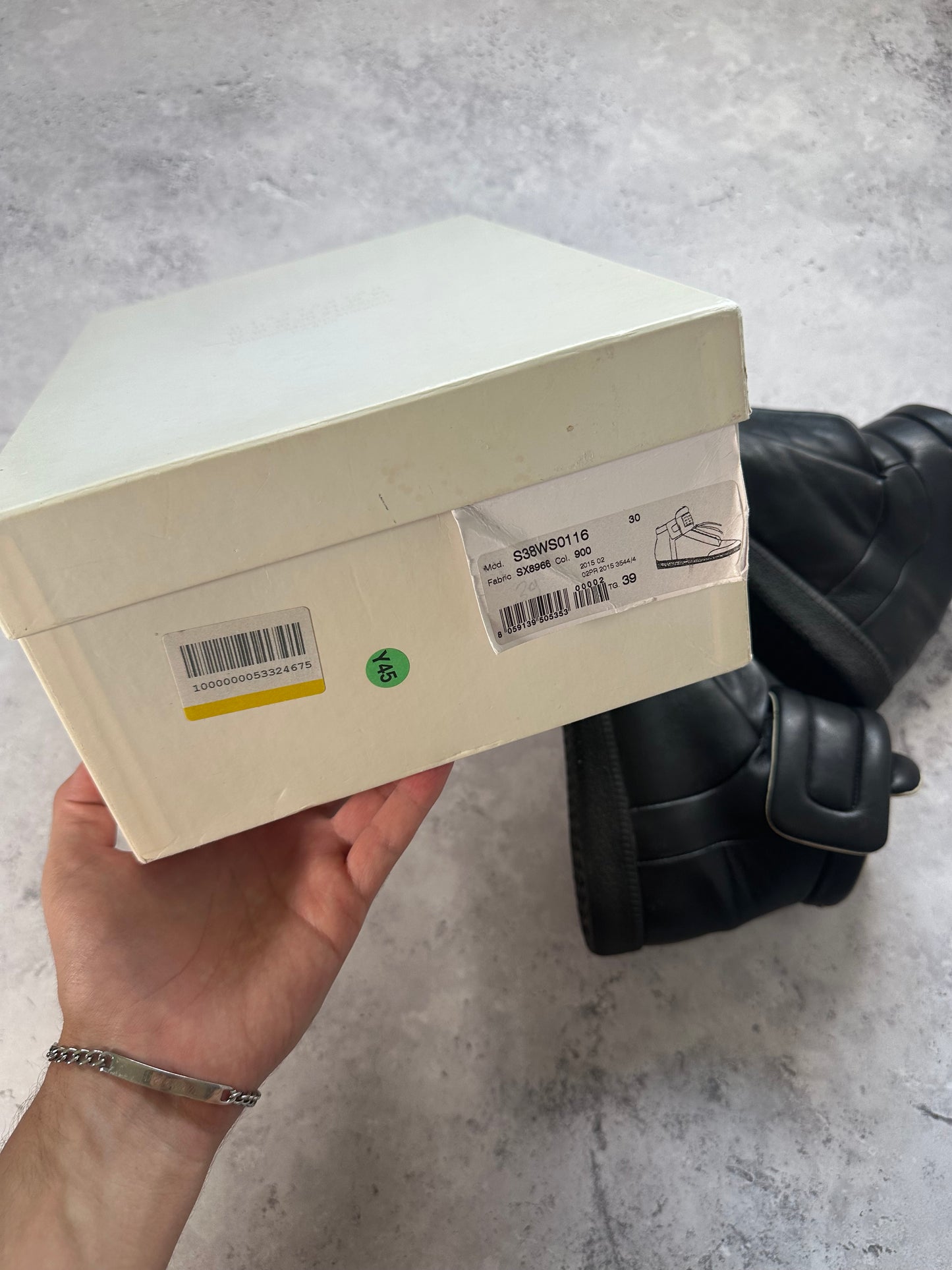 Maison Margiela 2015 Future High Leather Sneakers (EU 39 / UK 6 / US 7)
