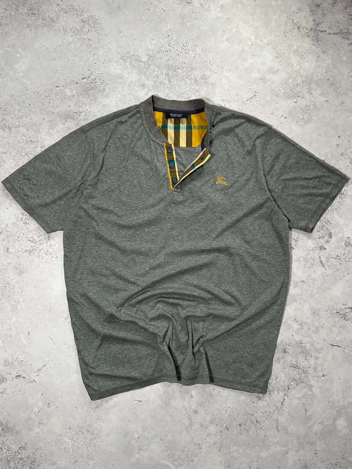 Burberry Black Label 2007 Nova Check Henley Tshirt (4 - L)