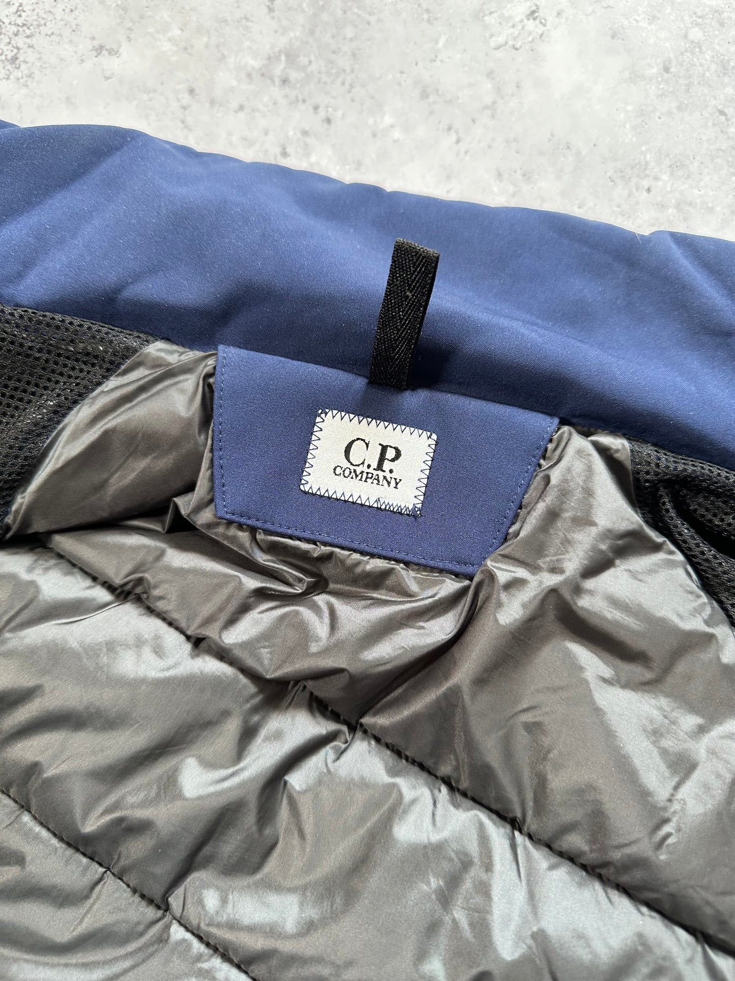 CP Company Soft Shell Goggle Puffer Jacket (XL)