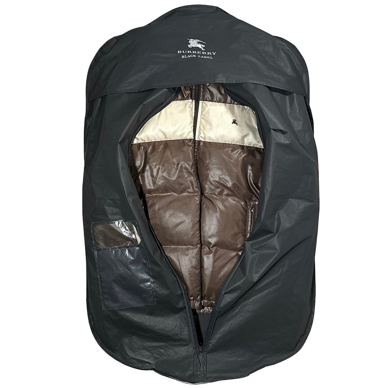 00’s Burberry Black Label Down Puffer Jacket (M&LL available)