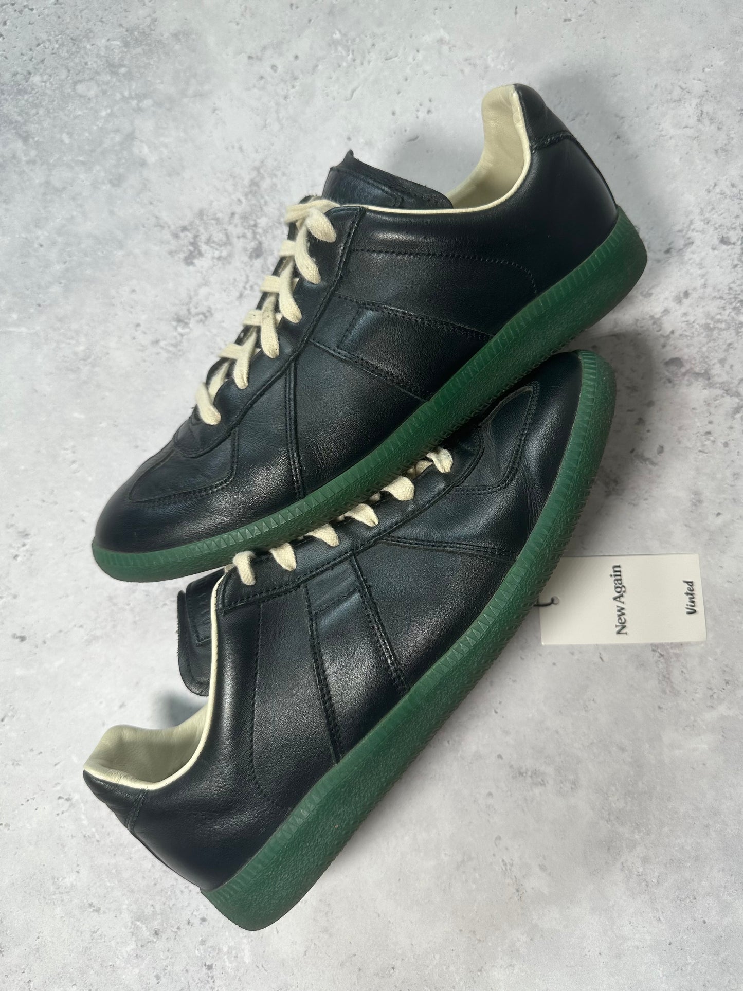 Maison Margiela GAT Low Black Leather Sneakers (EU40)