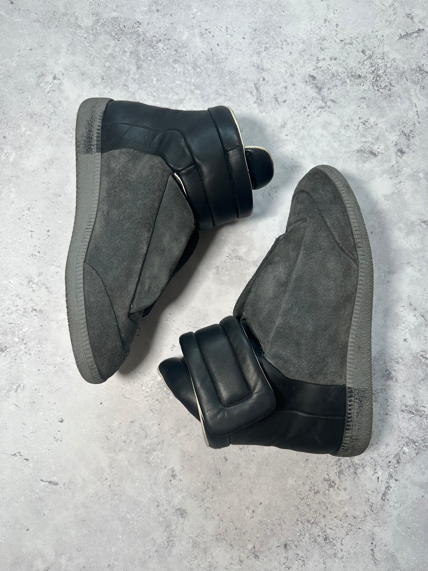 Maison Margiela 2016 Future High Suede and Leather Split Sneakers (EU 39 / UK 6 / US 7)
