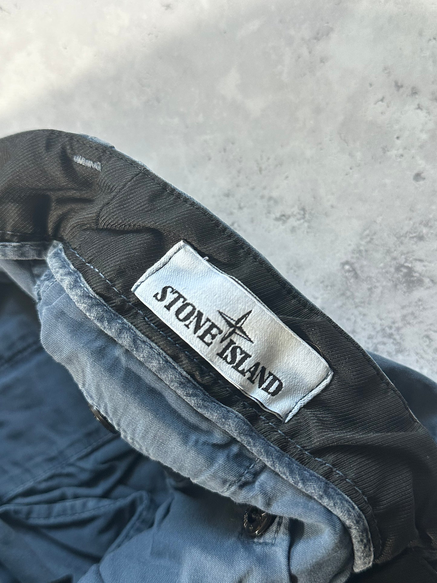 Stone Island Cargo Cotton Canvas Shorts in Blue (W31-32)